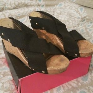 Madden Girl wedges